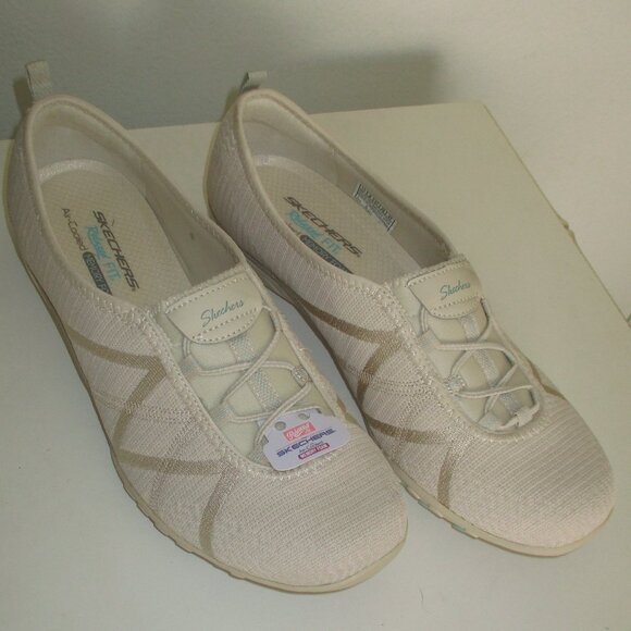 Skechers Relaxed Fit Memory Foam Womens Natural Textile Fashion Sneaker NWT- 11M - Picture 2 of 9